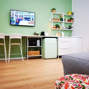 Sunny Flat 50 Meters From The Metro Milano