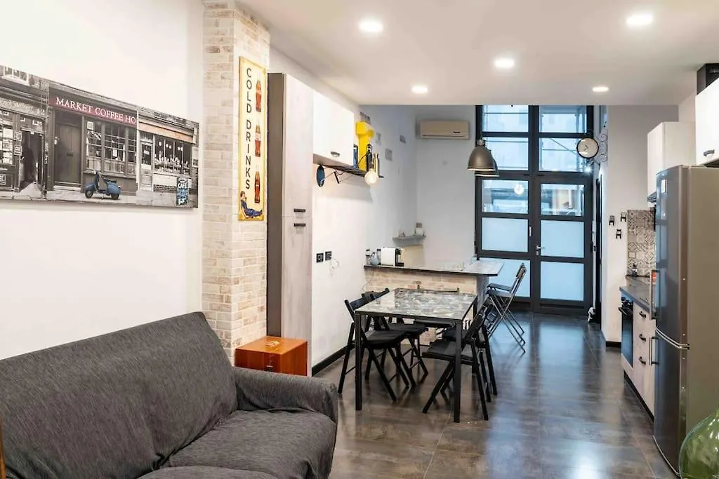 Art Cafe Tulipani Apartment Milan Italy